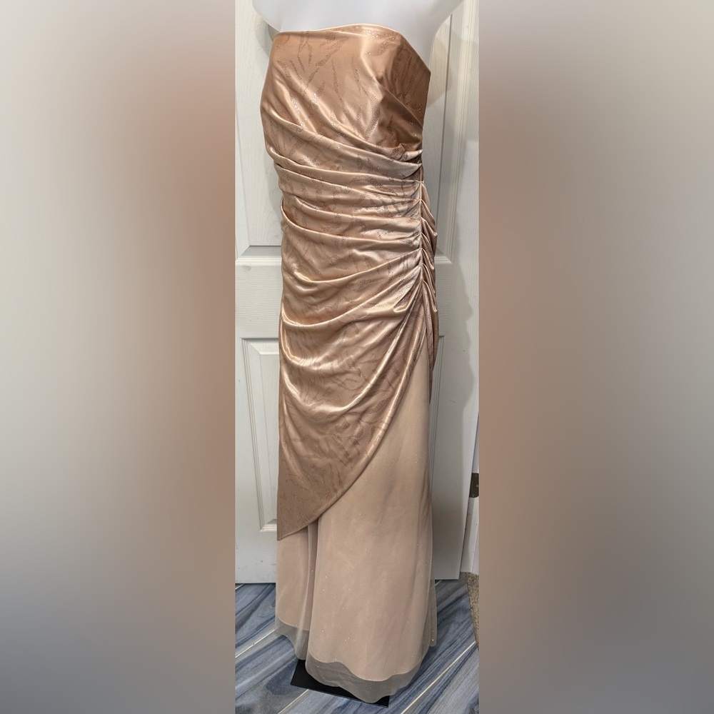 Jump Apparel Strapless Gold Ruched Formal Dress